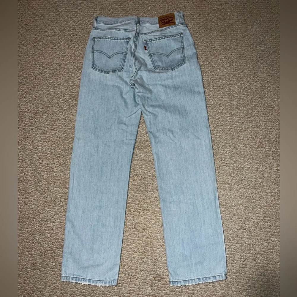 Levi’s Women Low Pro Straight Jeans - Picture 8 of 11